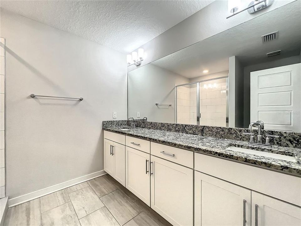 Active With Contract: $2,650 (3 beds, 2 baths, 1716 Square Feet)