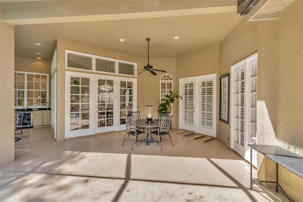 Active With Contract: $1,400,000 (4 beds, 3 baths, 3509 Square Feet)