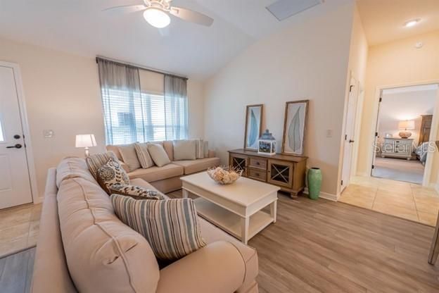 For Sale: $439,900 (3 beds, 2 baths, 1523 Square Feet)
