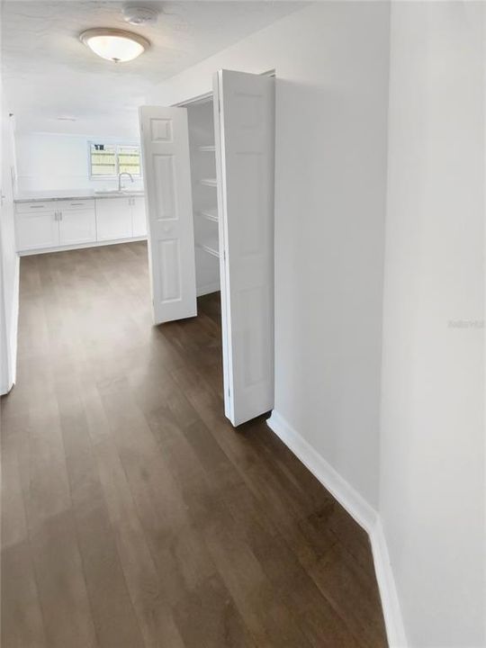 Active With Contract: $251,000 (2 beds, 2 baths, 1244 Square Feet)