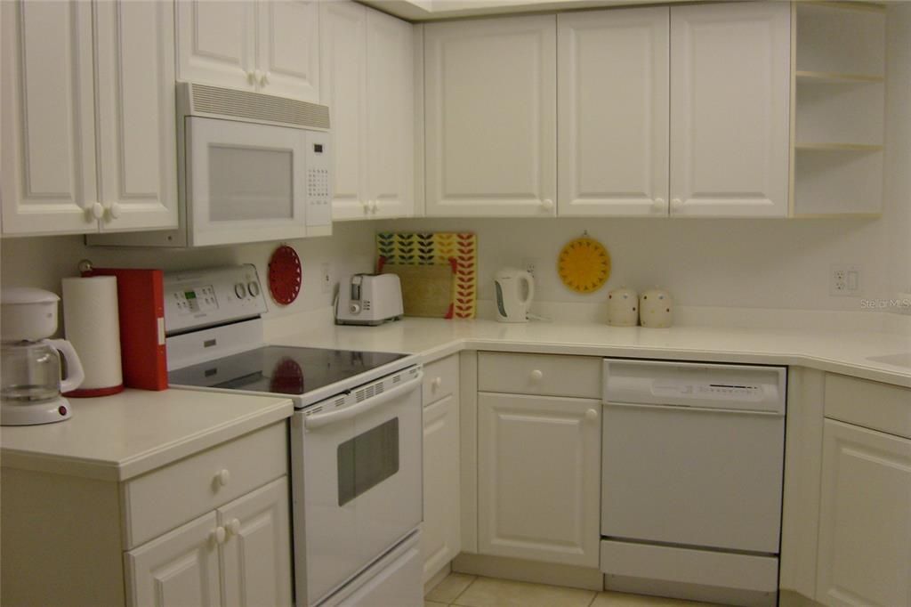 For Rent: $2,000 (2 beds, 2 baths, 1352 Square Feet)
