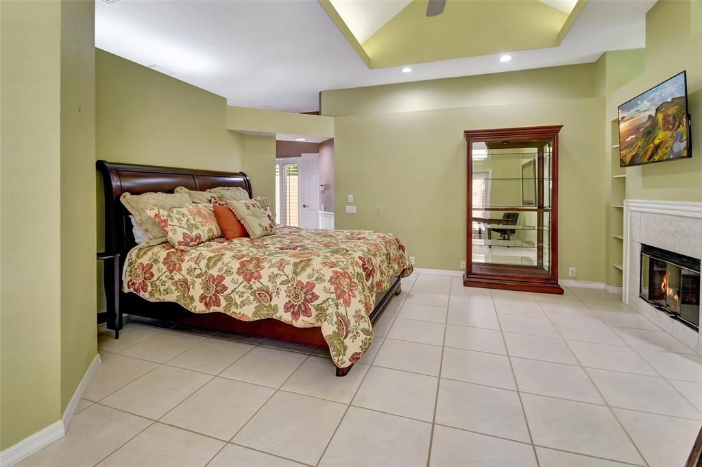 Vendido Recientemente: $798,900 (3 camas, 3 baños, 3050 Pies cuadrados)