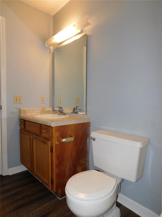 For Rent: $1,575 (3 beds, 2 baths, 1582 Square Feet)