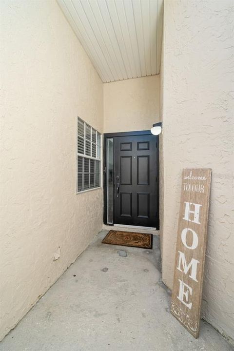 For Sale: $299,900 (3 beds, 2 baths, 950 Square Feet)