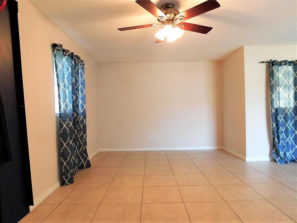 Recently Rented: $2,095 (3 beds, 2 baths, 1540 Square Feet)