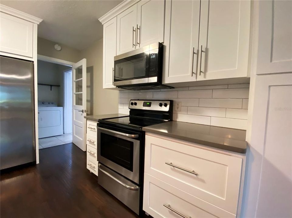Recently Rented: $2,175 (2 beds, 1 baths, 1166 Square Feet)
