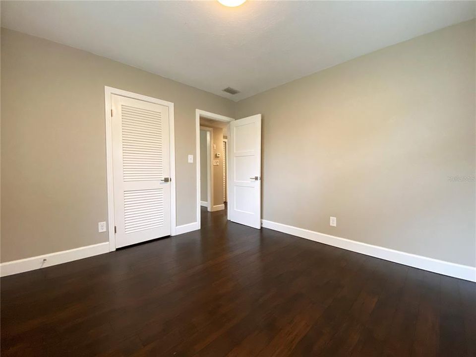 For Rent: $2,175 (2 beds, 1 baths, 1166 Square Feet)