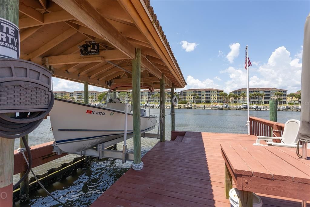 For Sale: $1,750,000 (4 beds, 2 baths, 3475 Square Feet)