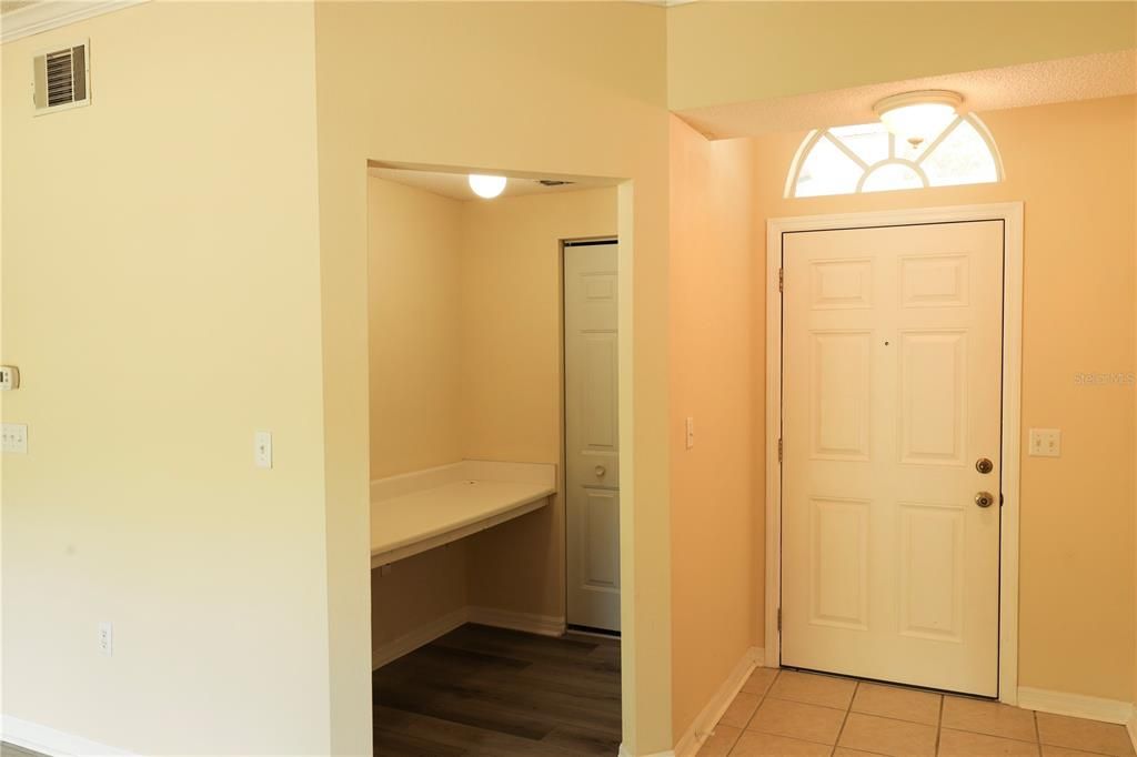 For Sale: $280,000 (2 beds, 2 baths, 1134 Square Feet)