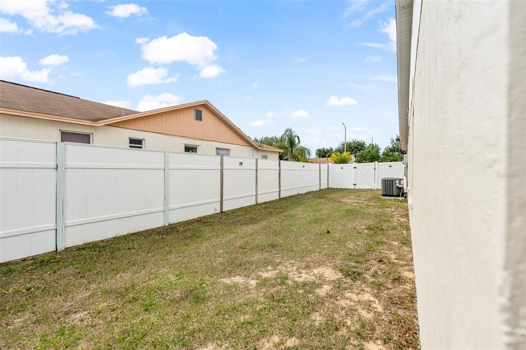 For Sale: $329,900 (3 beds, 2 baths, 1346 Square Feet)