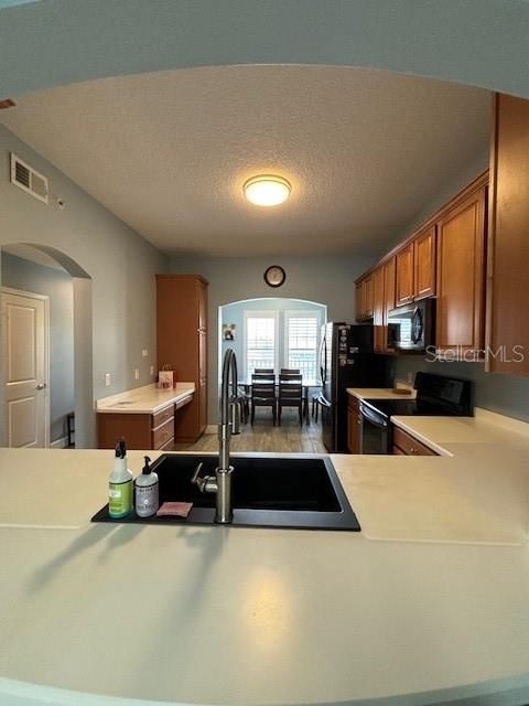 For Rent: $2,800 (2 beds, 2 baths, 1345 Square Feet)