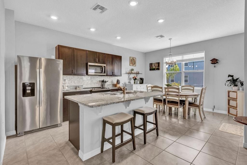 Active With Contract: $369,900 (3 beds, 2 baths, 1689 Square Feet)