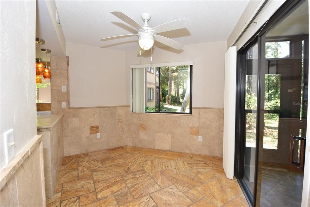For Rent: $1,900 (2 beds, 2 baths, 1006 Square Feet)