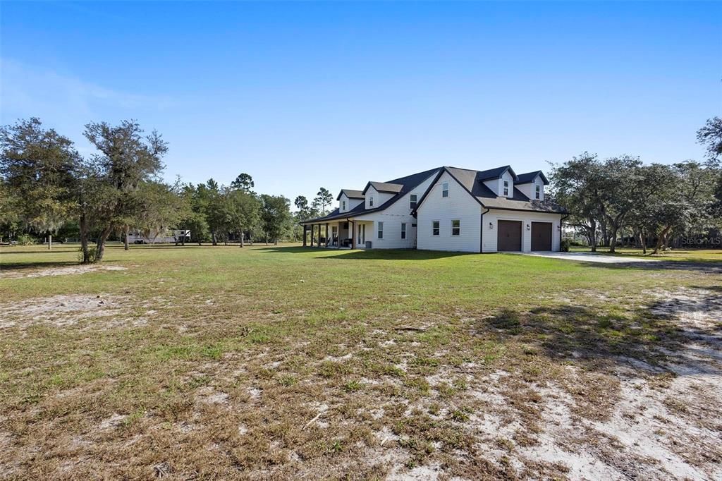 Active With Contract: $879,900 (3 beds, 4 baths, 2768 Square Feet)