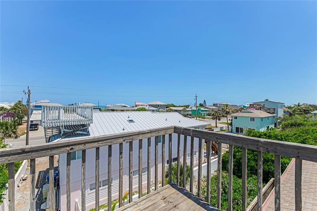 Crow's Nest Beach View Above Second Floor