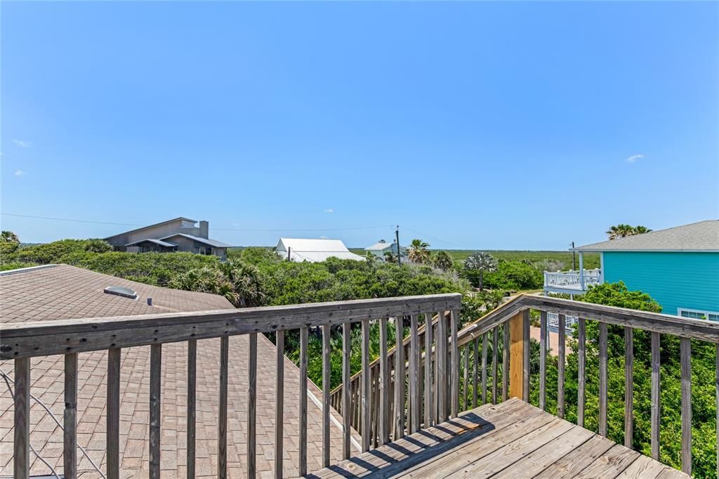 Crow's Nest Beach View Above Second Floor