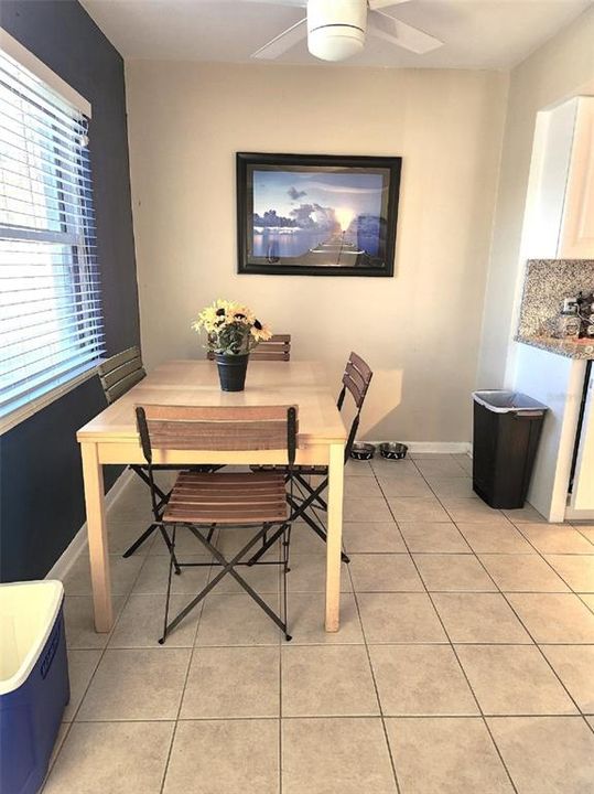 Active With Contract: $2,100 (3 beds, 1 baths, 1054 Square Feet)