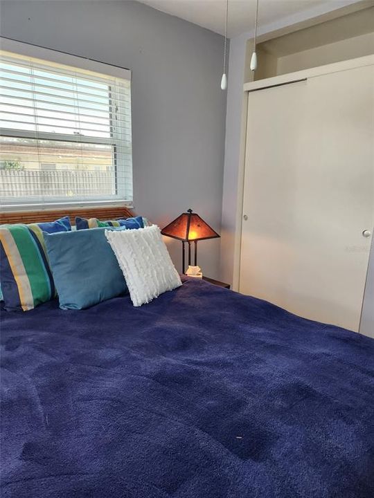 Active With Contract: $2,100 (3 beds, 1 baths, 1054 Square Feet)