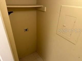 For Sale: $169,500 (1 beds, 1 baths, 645 Square Feet)