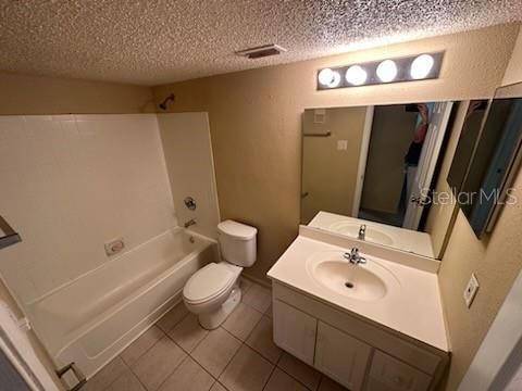 For Sale: $165,000 (1 beds, 1 baths, 645 Square Feet)