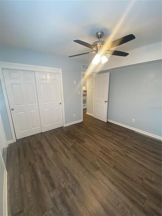 For Rent: $1,900 (2 beds, 1 baths, 700 Square Feet)