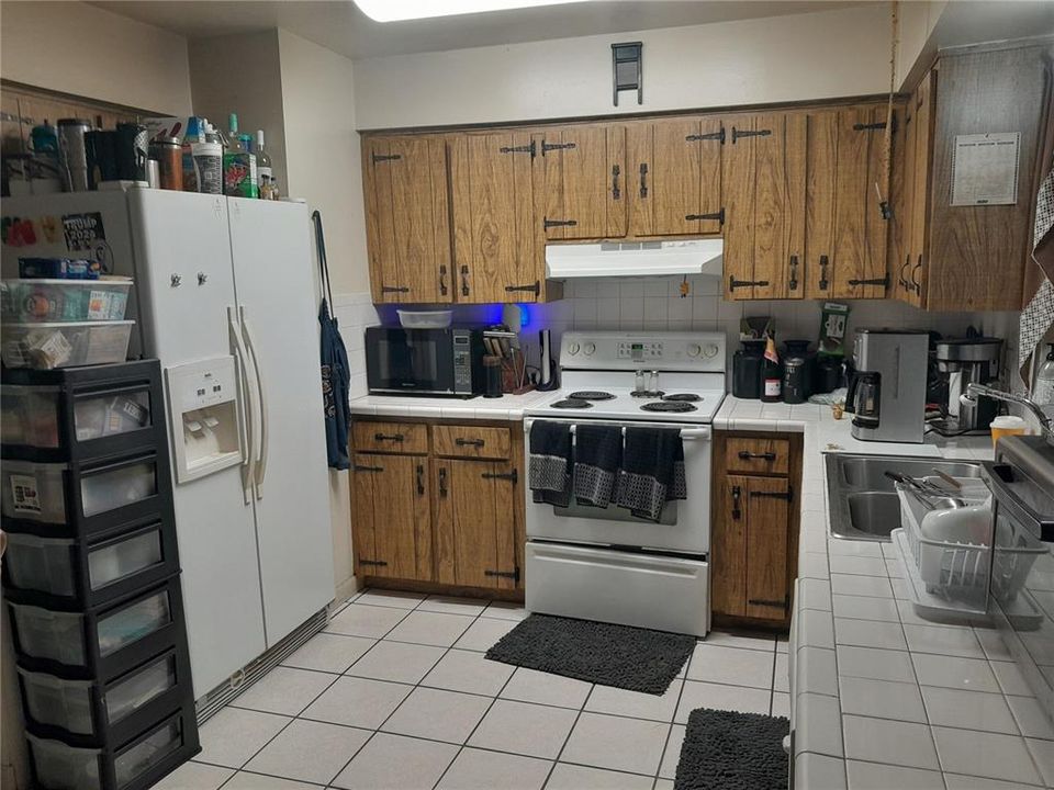 For Sale: $360,000 (4 beds, 2 baths, 1248 Square Feet)