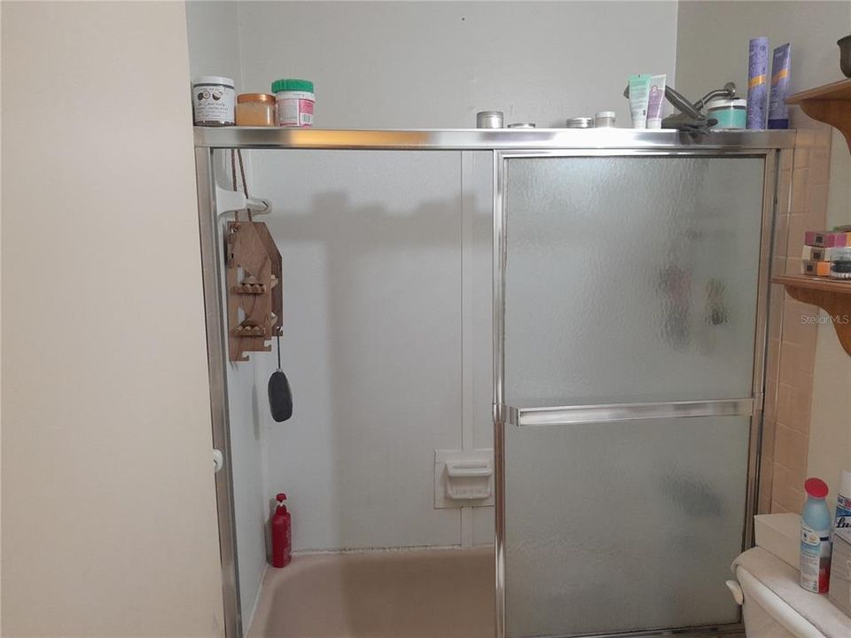 En Venta: $360,000 (4 camas, 2 baños, 1248 Pies cuadrados)