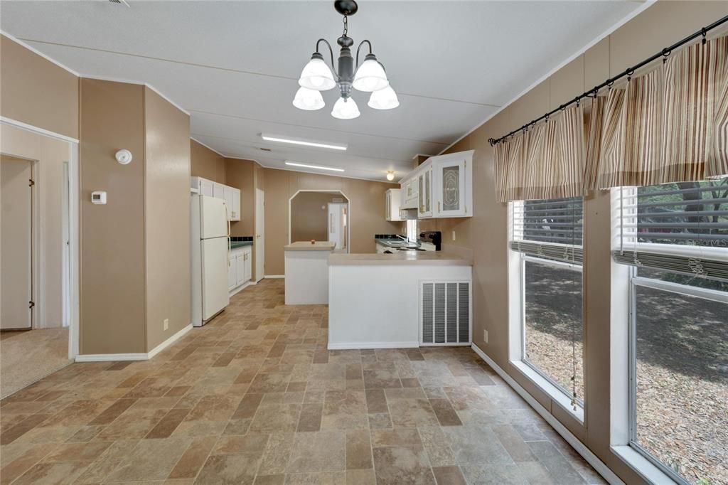 For Sale: $349,900 (3 beds, 2 baths, 1782 Square Feet)