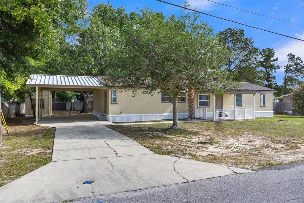 For Sale: $199,900 (3 beds, 2 baths, 1728 Square Feet)