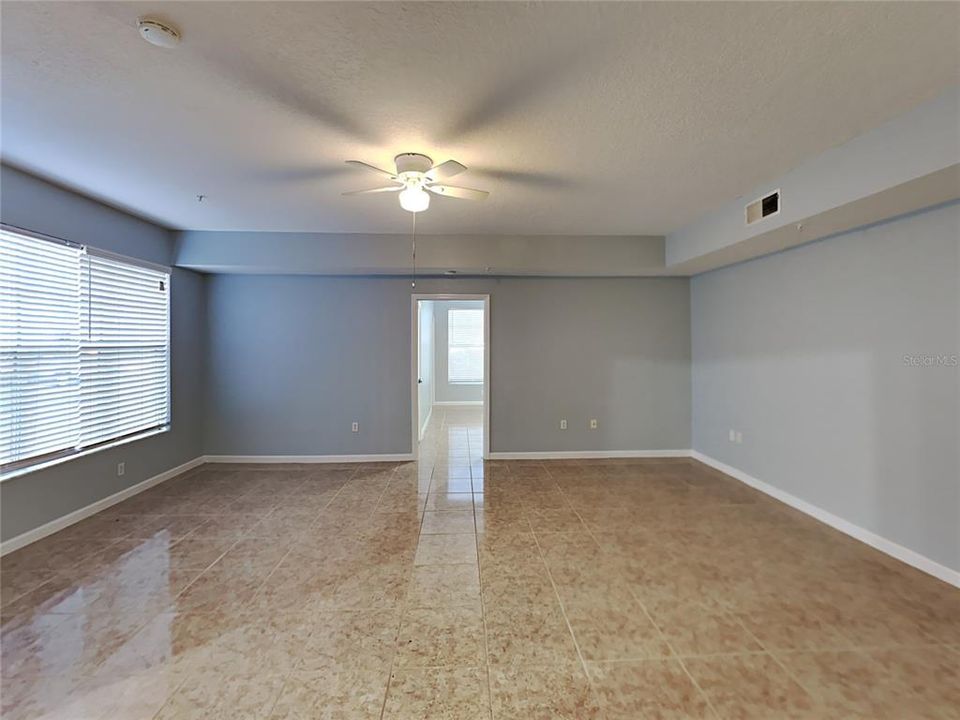 For Rent: $1,750 (2 beds, 2 baths, 1205 Square Feet)