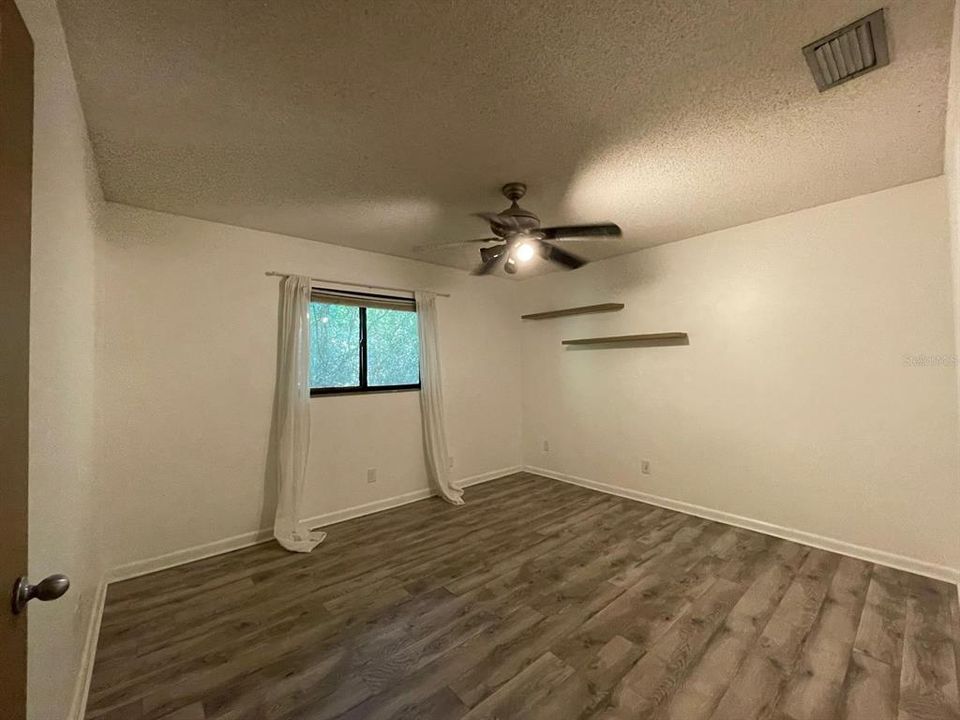 For Rent: $1,900 (2 beds, 2 baths, 1000 Square Feet)