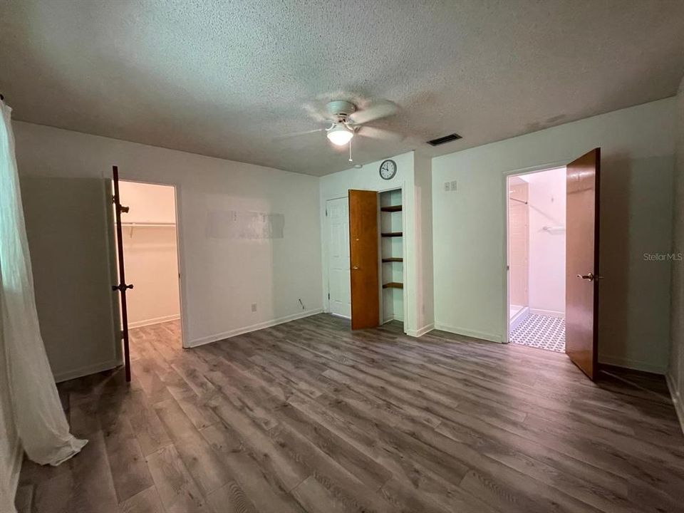 For Rent: $1,900 (2 beds, 2 baths, 1000 Square Feet)