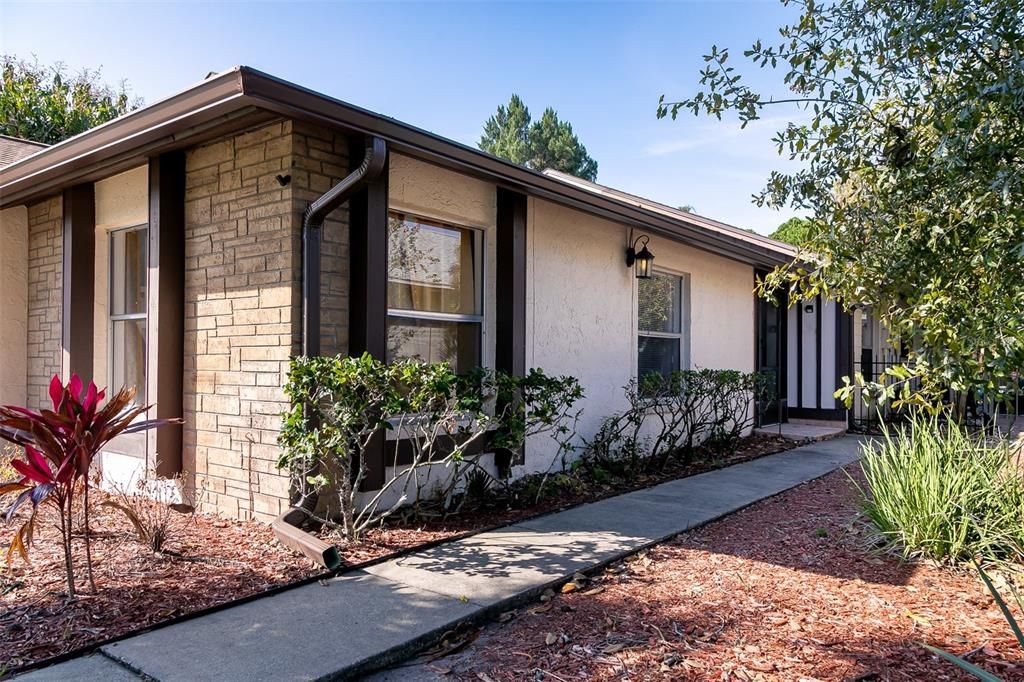 Active With Contract: $429,900 (3 beds, 2 baths, 1377 Square Feet)