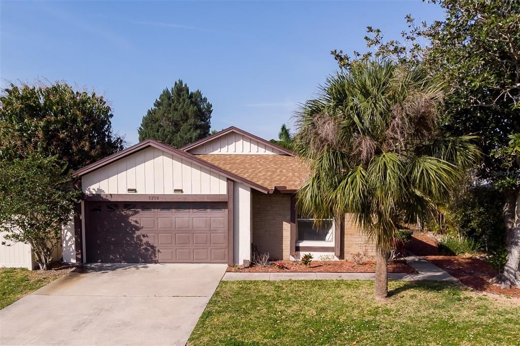 Active With Contract: $429,900 (3 beds, 2 baths, 1377 Square Feet)