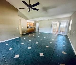 For Sale: $349,900 (3 beds, 2 baths, 1657 Square Feet)