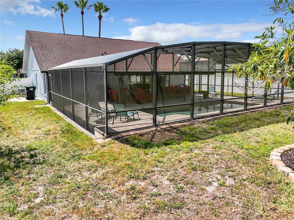 Active With Contract: $525,000 (4 beds, 2 baths, 2136 Square Feet)