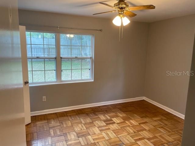Recently Rented: $1,695 (3 beds, 1 baths, 1335 Square Feet)