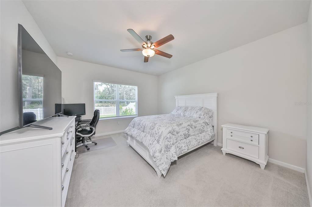 For Sale: $375,000 (3 beds, 2 baths, 1533 Square Feet)