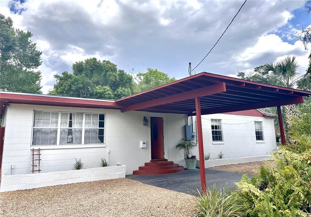 Recently Rented: $2,749 (4 beds, 2 baths, 1713 Square Feet)