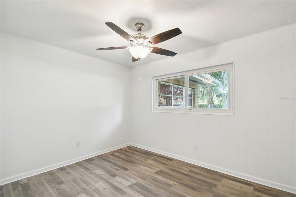 For Sale: $354,900 (3 beds, 2 baths, 1600 Square Feet)
