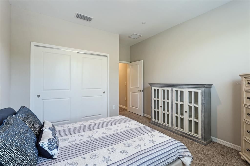 For Sale: $299,000 (2 beds, 2 baths, 1632 Square Feet)