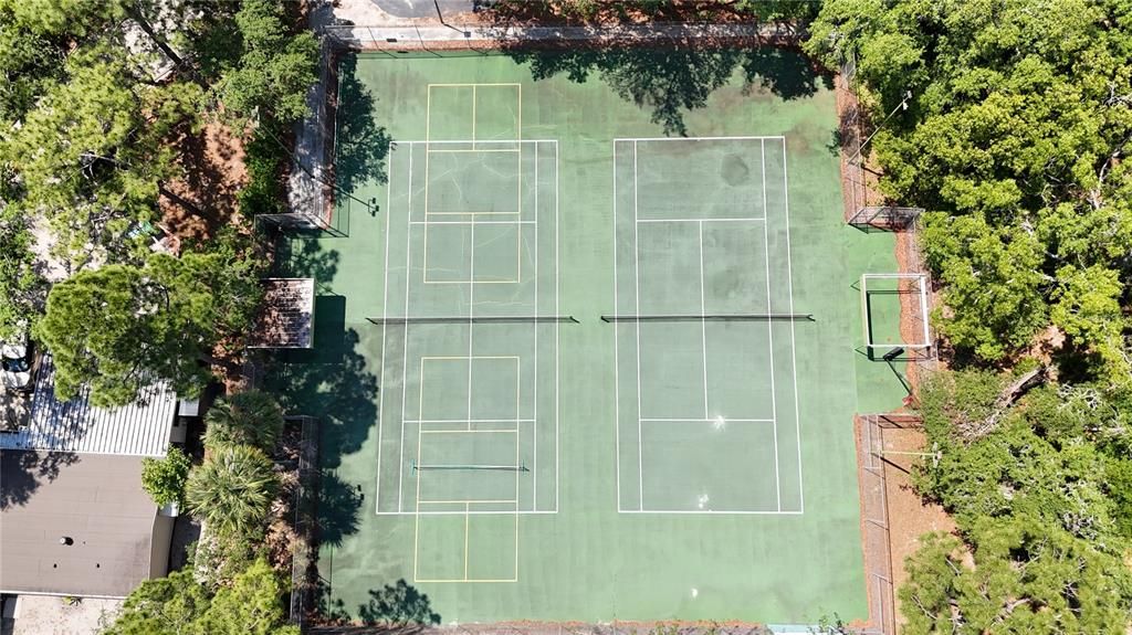 Tennis/pickelball courts