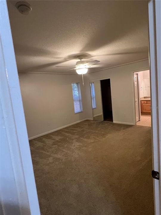 For Rent: $1,900 (3 beds, 2 baths, 1608 Square Feet)