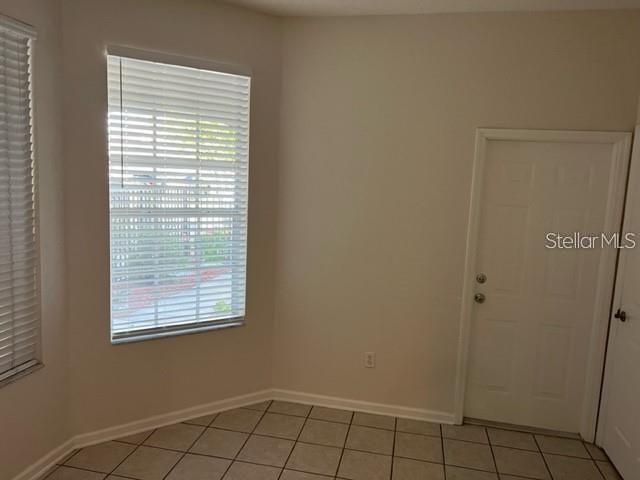 For Rent: $2,400 (3 beds, 2 baths, 1492 Square Feet)