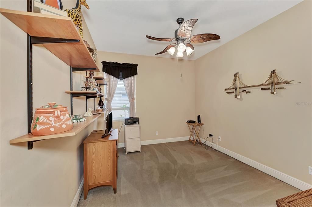For Sale: $499,900 (4 beds, 2 baths, 2092 Square Feet)
