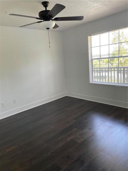 Active With Contract: $1,380 (1 beds, 1 baths, 552 Square Feet)