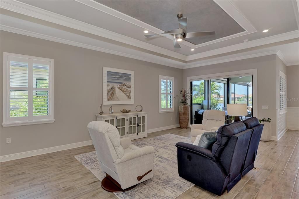 Active With Contract: $819,000 (3 beds, 2 baths, 2427 Square Feet)