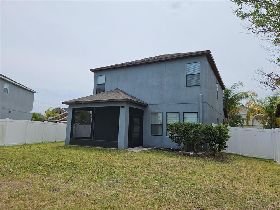 For Sale: $379,900 (3 beds, 2 baths, 2095 Square Feet)