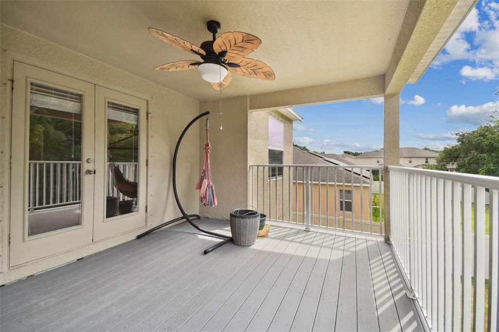 upstairs balcony leading to the bonus room and primary suite