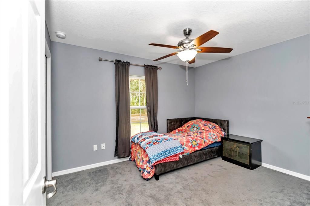 For Sale: $450,000 (3 beds, 2 baths, 1226 Square Feet)